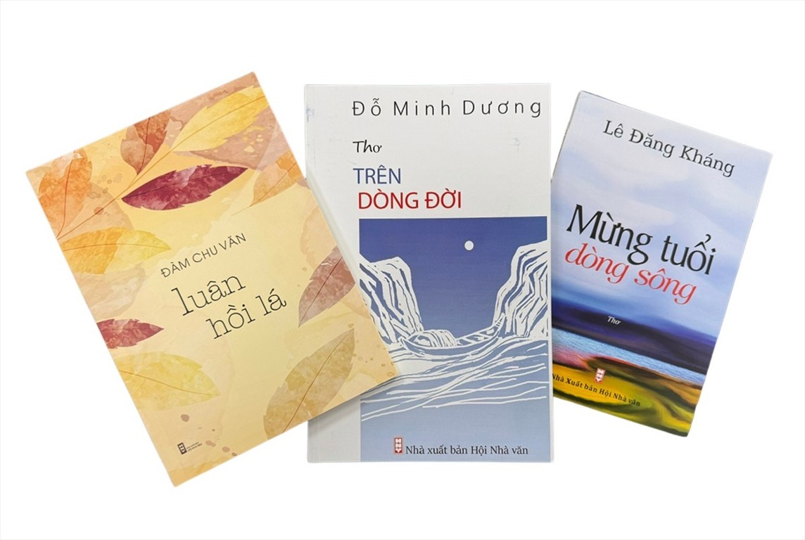 In Truyện, Tiểu Thuyết, Thơ